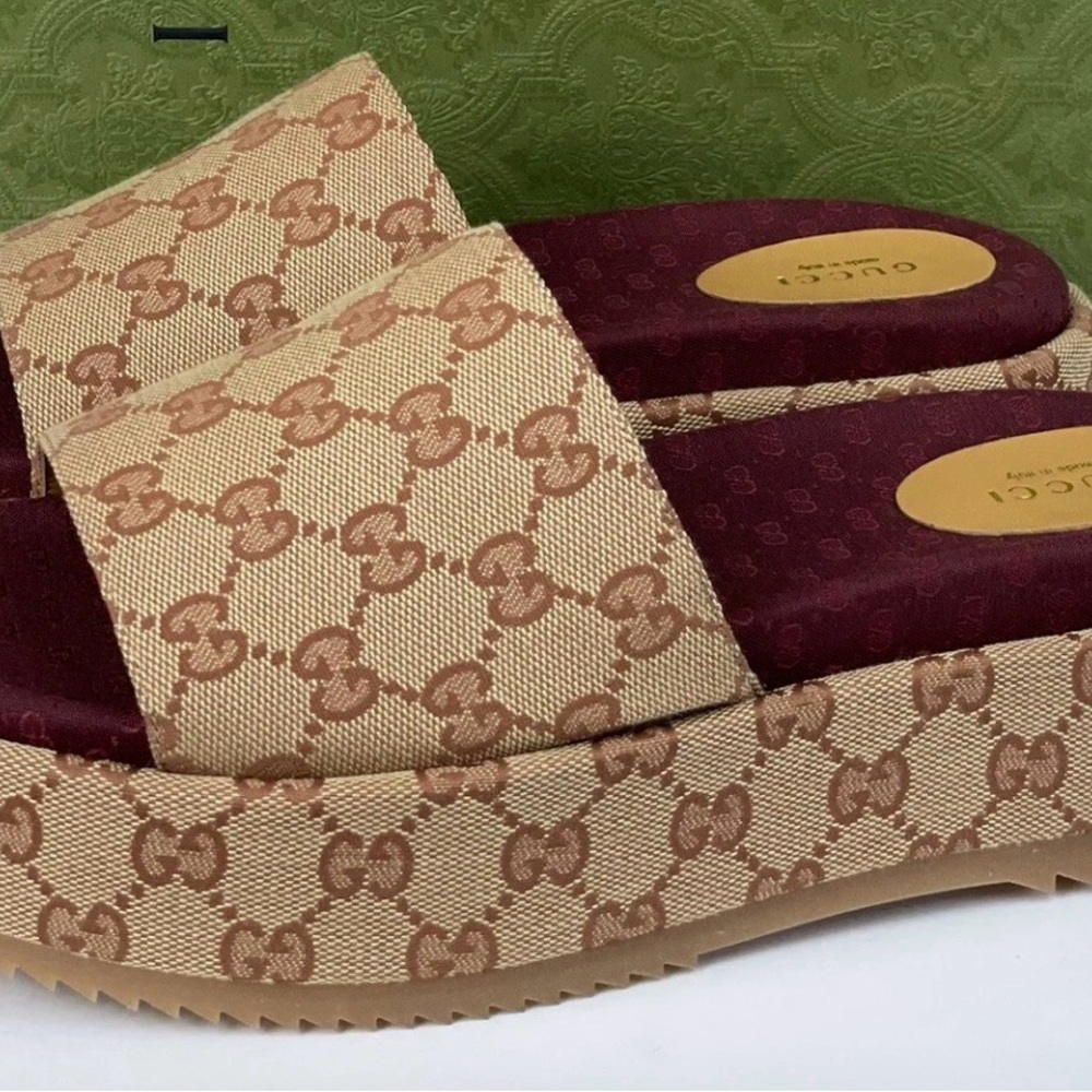 Gucci Angelina Slide 9.5 GG supreme platform